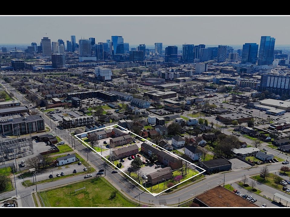 1st image of 516 19th Ave N