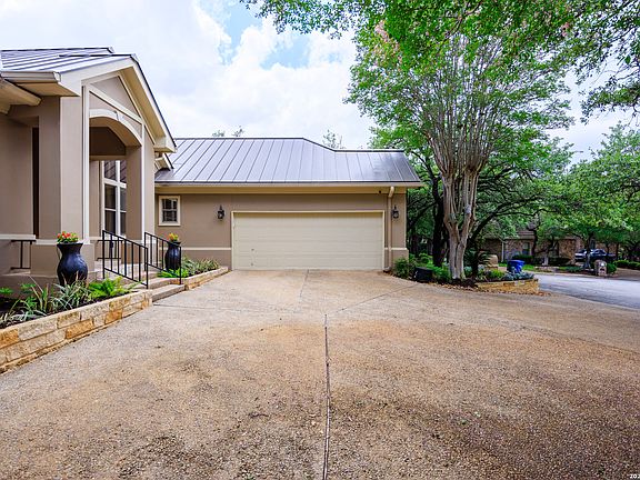 3rd image of 2102 Elm Vista