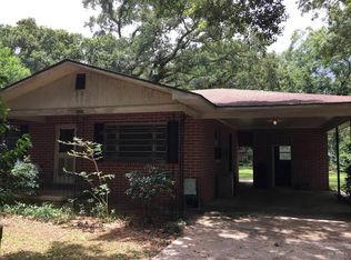 1010 Cary Memorial Dr, Pensacola, FL 32505