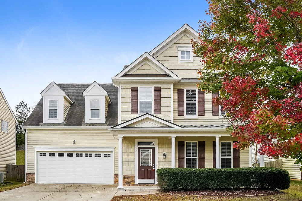 4 bed, 2.5 bath, 2235 sqft, $2,250 — Photo 1