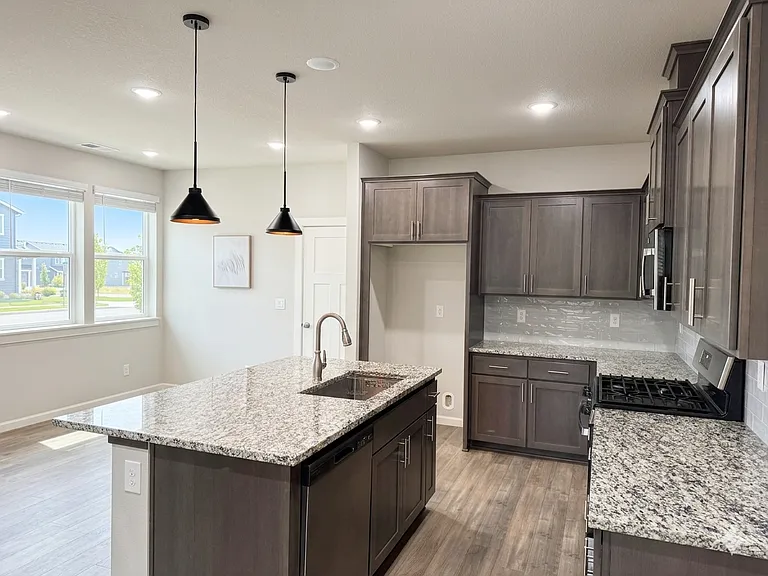 7746 SE Youngs St — Photo 3