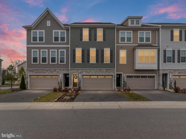 16 Arrowleaf Dr, Millersville, MD 21108