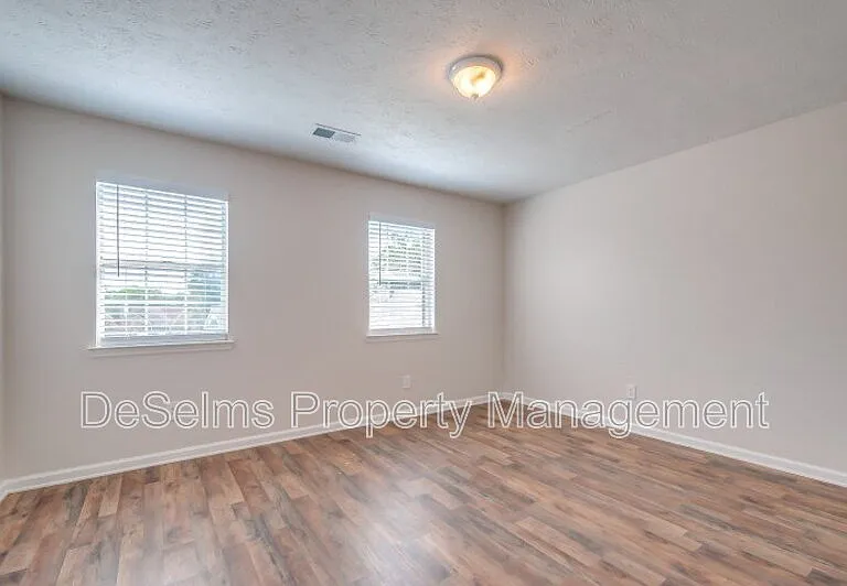 302 Ash Forge Dr — Photo 13