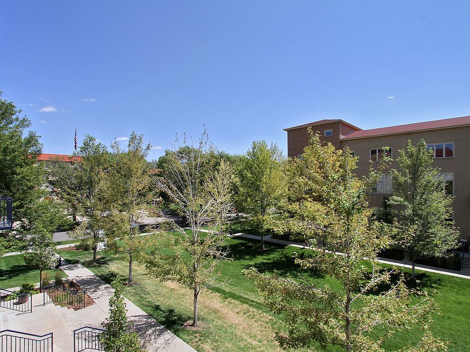 1st image of 220 N Roslyn St APT 106