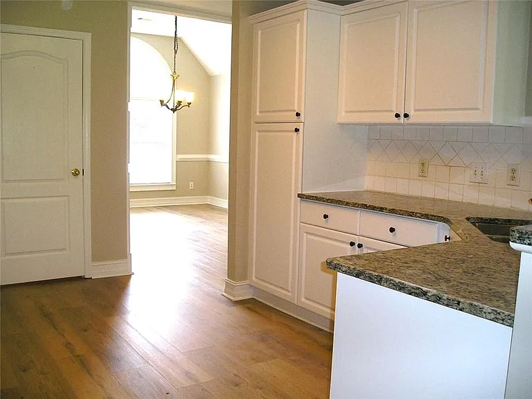 2830 The Terraces Way — Photo 10