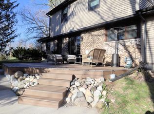 1119 Riverview Ct, Grafton, WI 53024