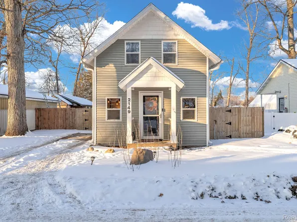 2149 Glenwood Ct, Brooklyn, MI 49230