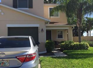 3067 Seaview Castle Dr, Kissimmee, FL 34746