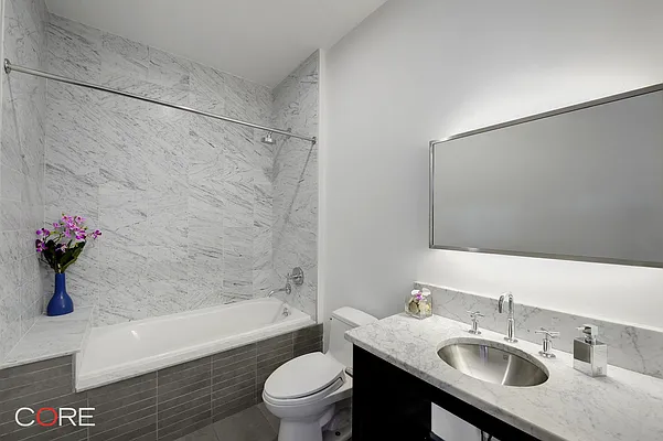 Rented by CORE | media 29