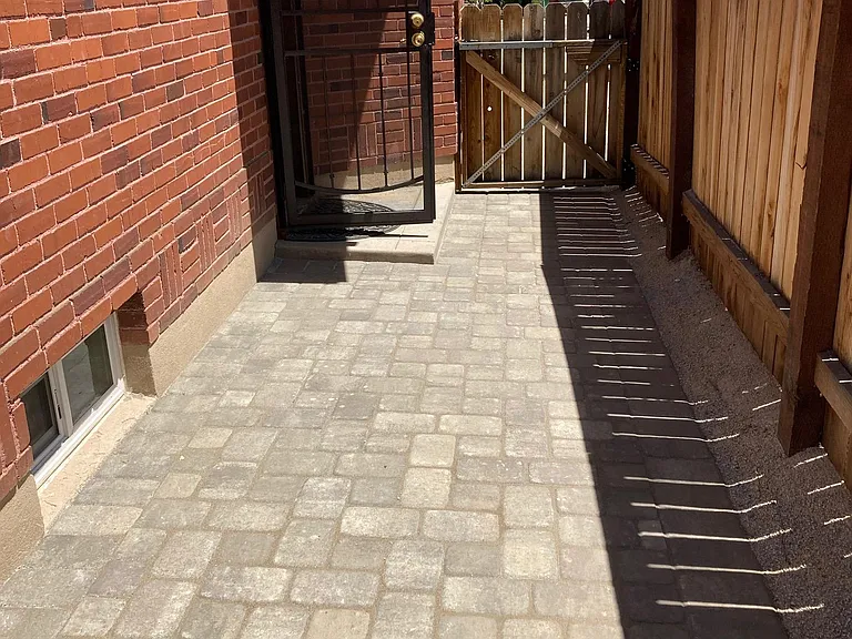 1033 S Arlington Ave — Photo 10