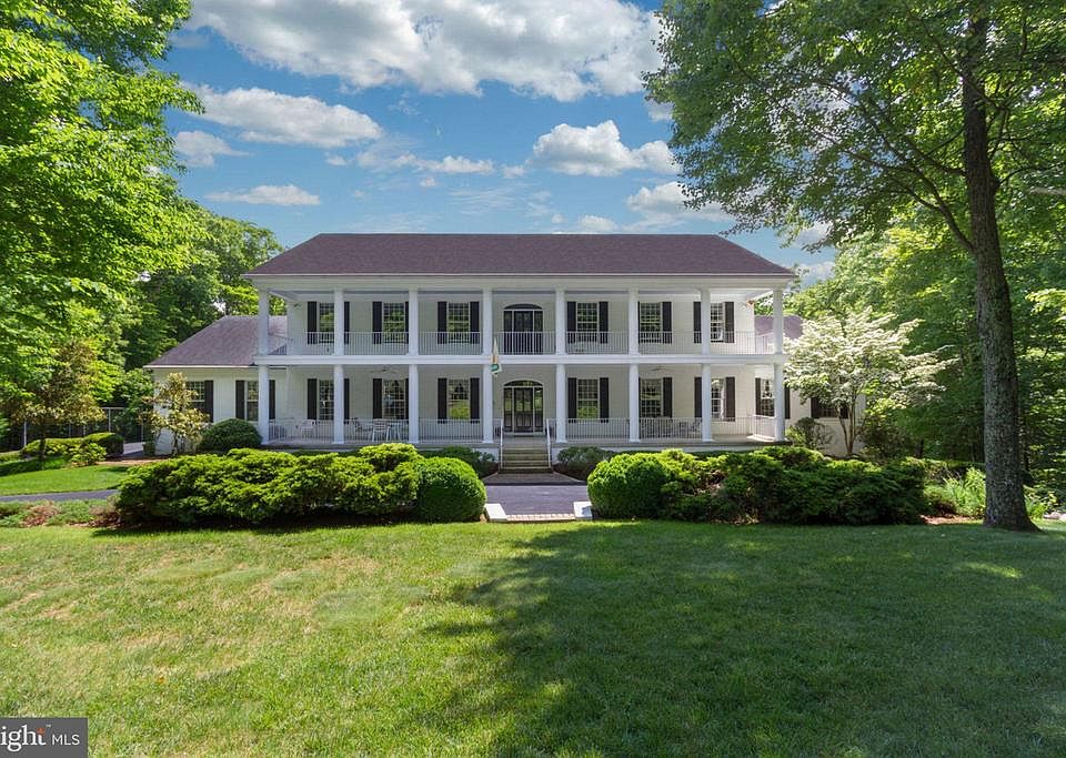 Stunning Antebellum Estate