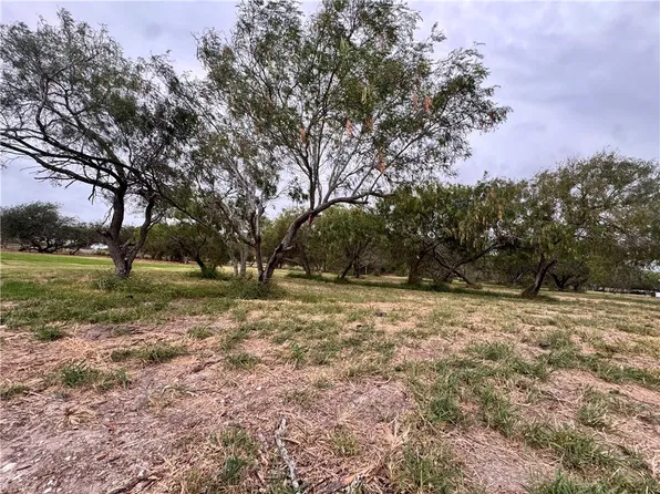 905 Santa Cruz Ln, Corpus Christi, TX 78415