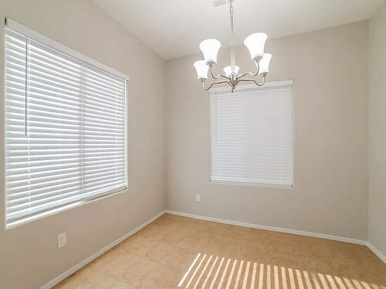 19284 W Woodlands Ave — Photo 5