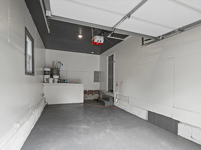 8007 Tennessee Ave — Photo 10