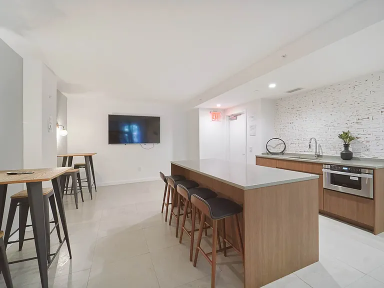 223 4th Ave #8F — Photo 15