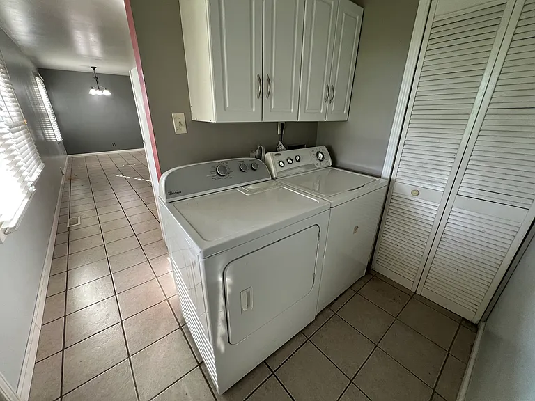 Streamside Dr — Photo 8