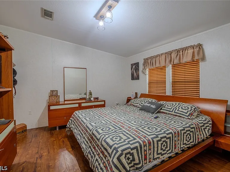 1205 Inverness Ave — Photo 15