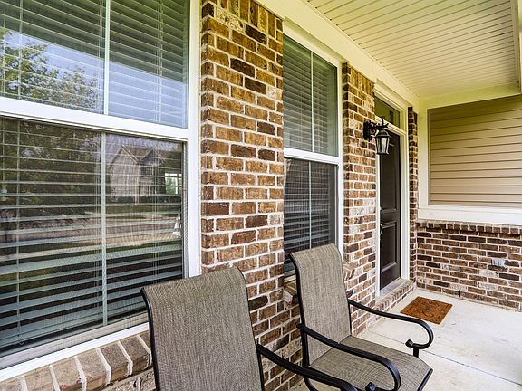 5th image of 10639 Glenwyck Pl