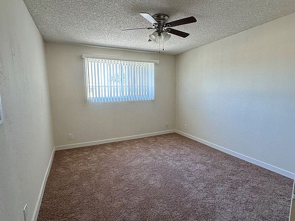 3rd image of 11434 Calvert St APT 24