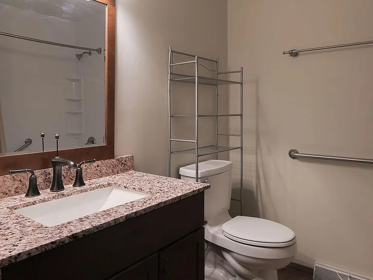 13435 Westwood Ln — Photo 16