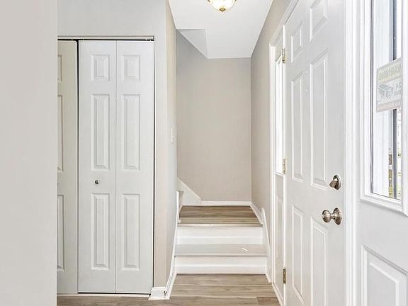 5th image of 7249 Mill Run Dr #12