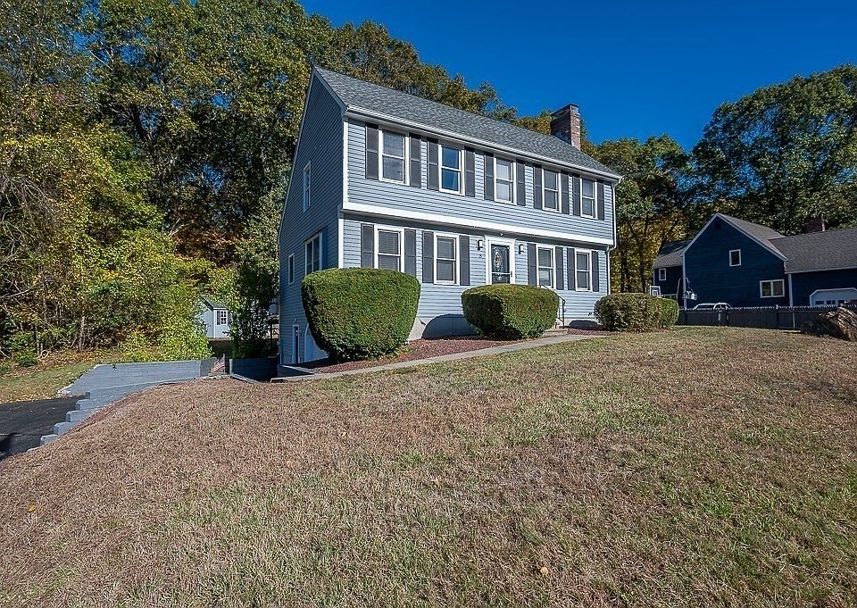 1st image of 15 Rayburn Dr