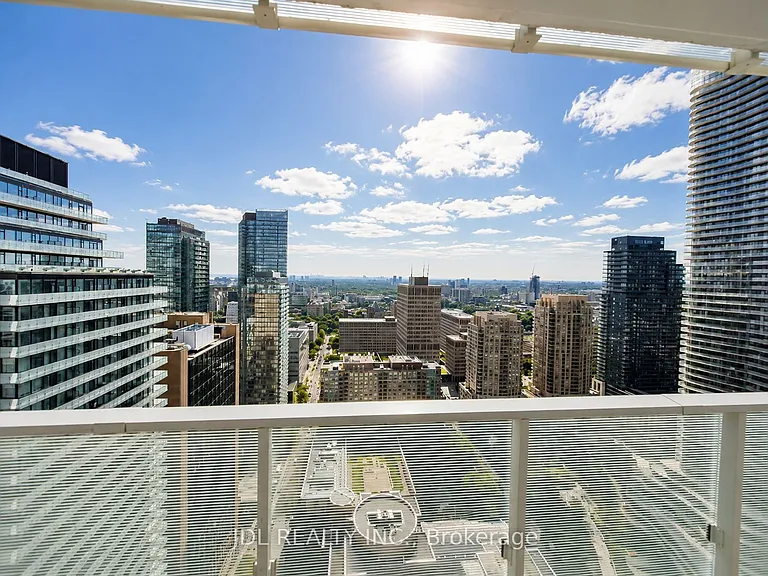 501 Yonge St #3502 — Photo 8