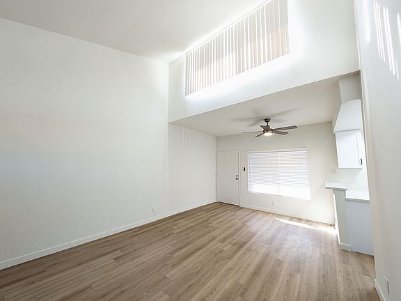 3rd image of 11059 Fruitland Dr APT 20