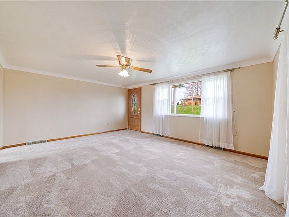 5th image of 190 Archway Dr