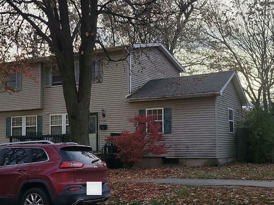 2nd image of 21342 Main St
