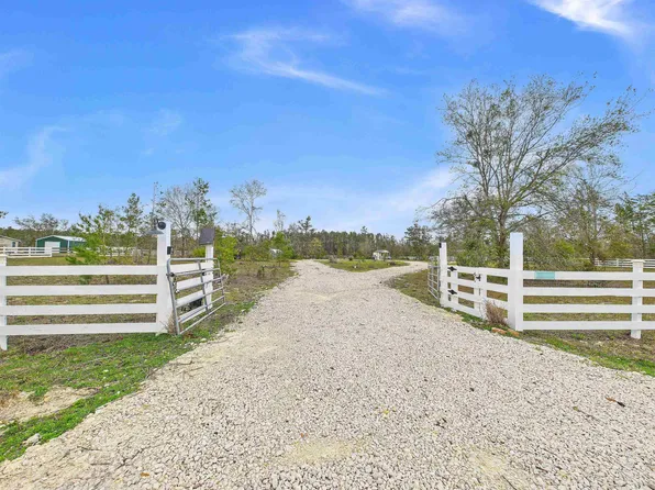 2780 Ocean Pond Dr, Perry, FL 32348