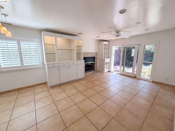 3rd image of 447 Via Del Plano