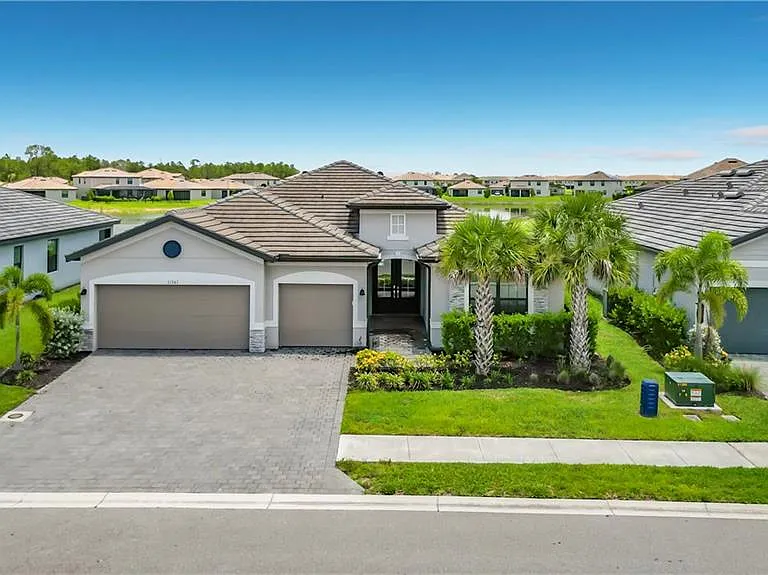 11361 Timber Creek Dr — Photo 1