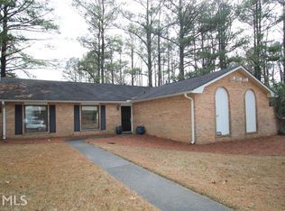 300 Valley Ct, Lagrange, GA 30241