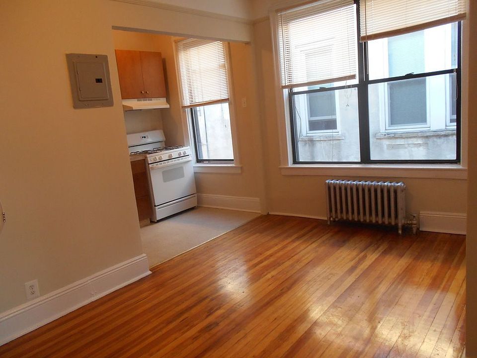 1st image of 3073 47th St #2