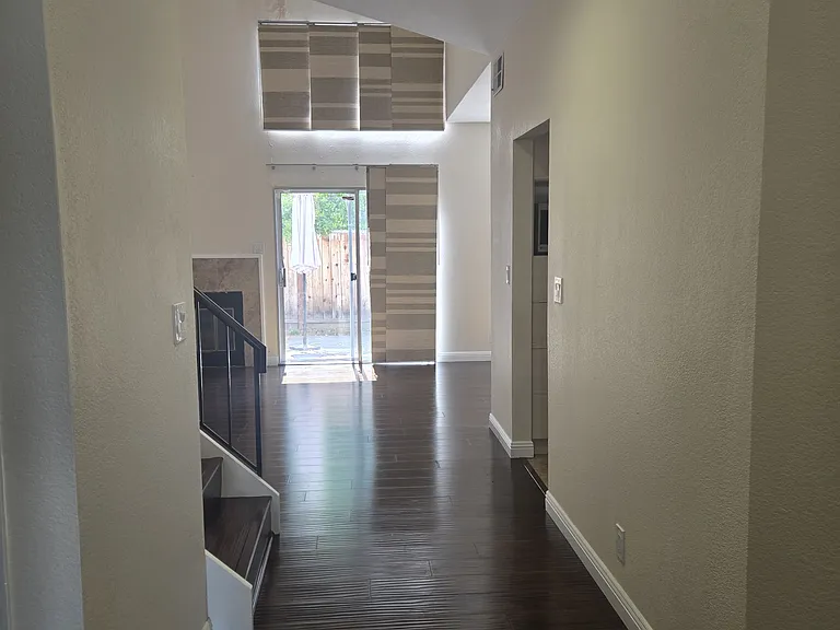 37036 Saint Edwards St — Photo 14