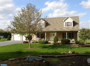 855 Canal Rd, Womelsdorf, PA 19567