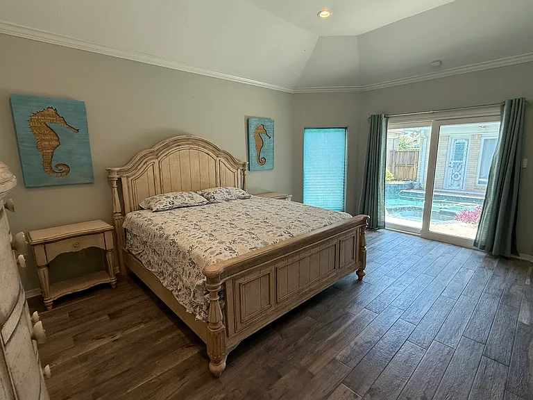 101 Las Brisas St — Photo 18