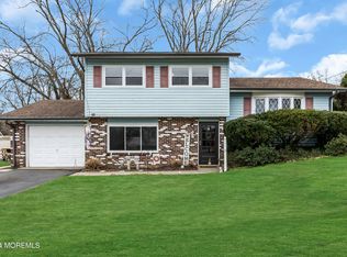 5 Nebraska Dr, Jackson, NJ 08527