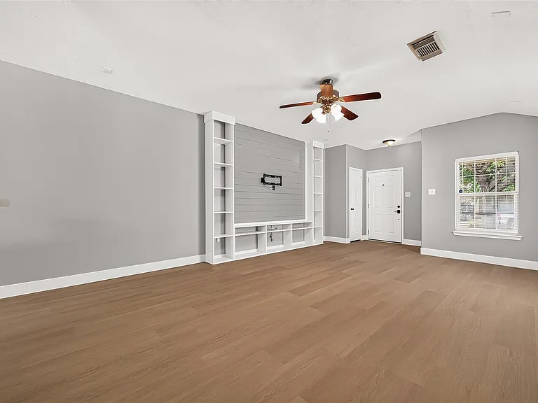 22210 Bellow Glen Dr — Photo 10