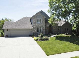 4318 Woodbriar Pass, Fort Wayne, IN 46835