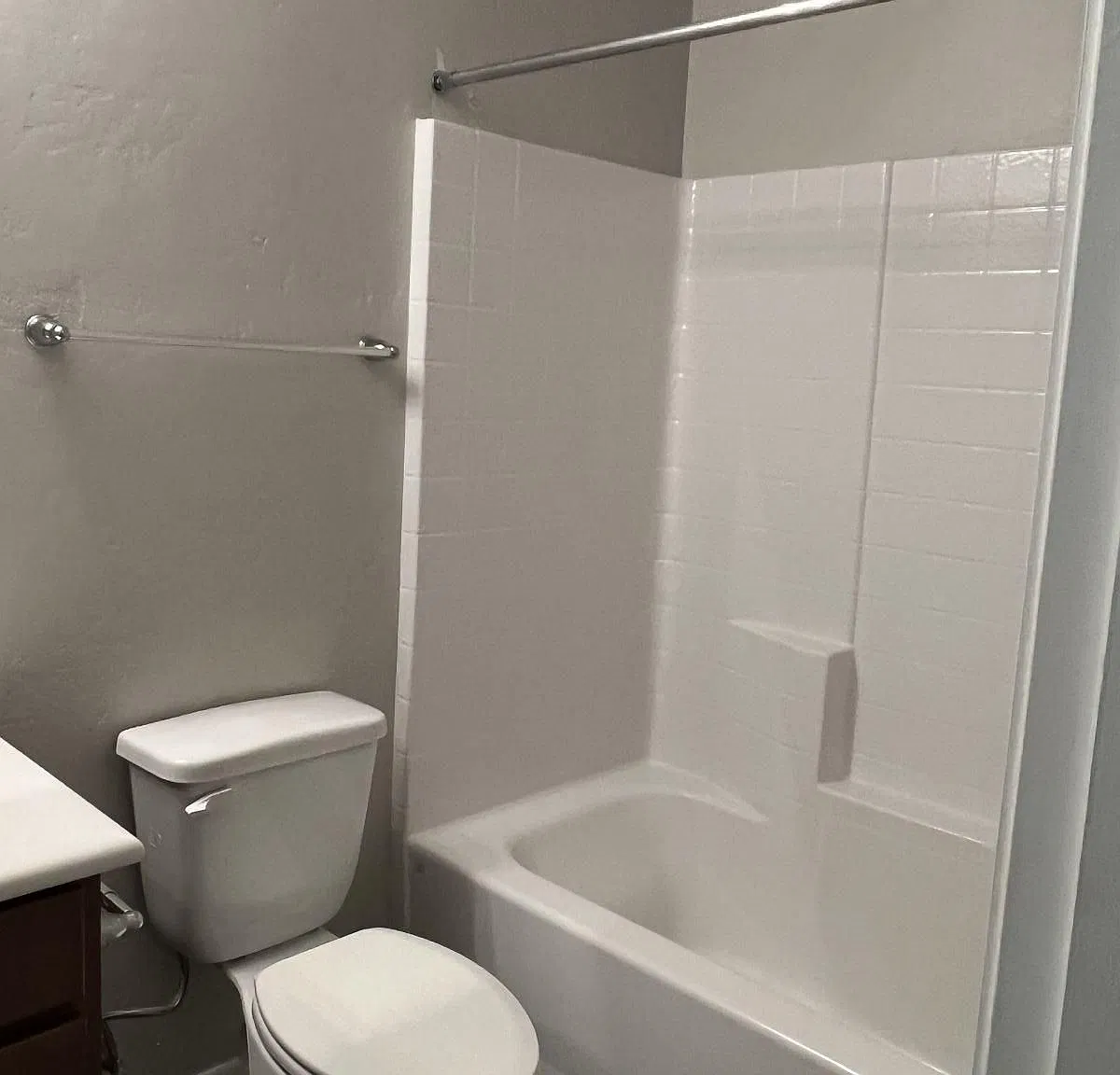 4 bed, 2.0 bath, 1655 sqft, $2,100 — Photo 3