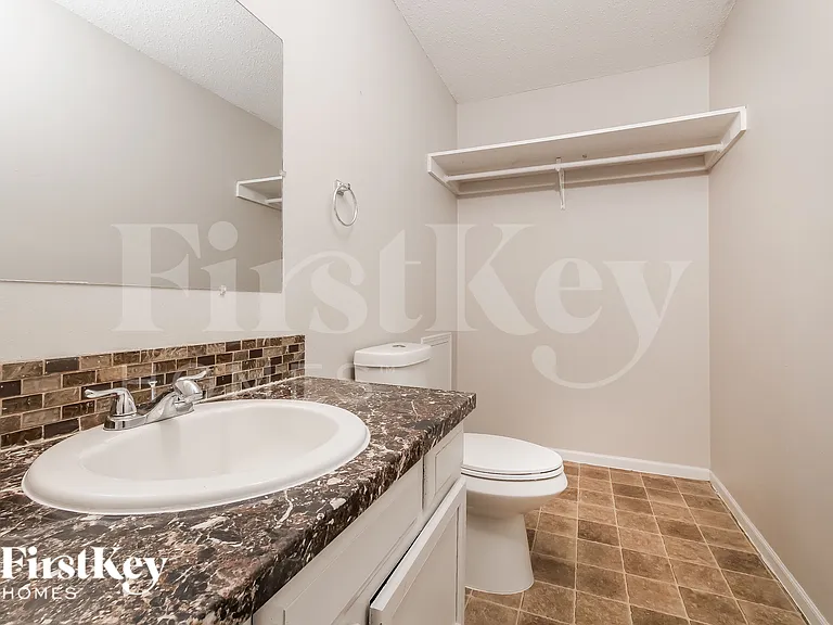 804 Covey Dr — Photo 10