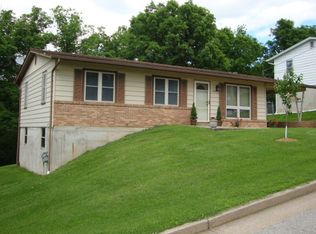 2412 Bluebird Dr, Jefferson City, MO 65109
