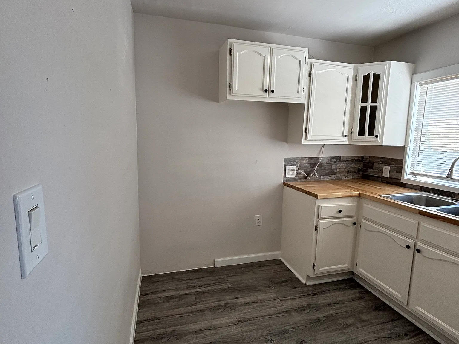 3 bed, 1092 sqft, $3,350 — Photo 4