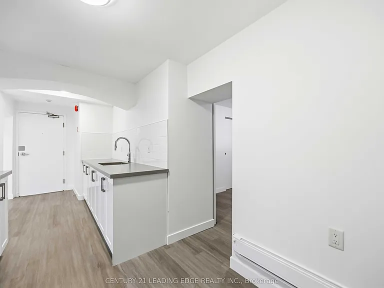 1A Leonard Ave #LOWER — Photo 13