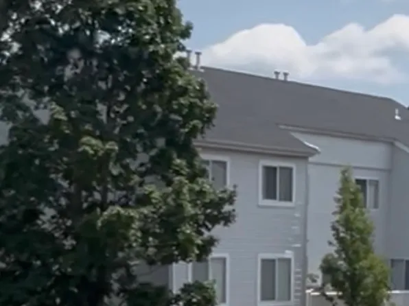 61 Staffordshire Commons Dr, Wallingford, CT 06492