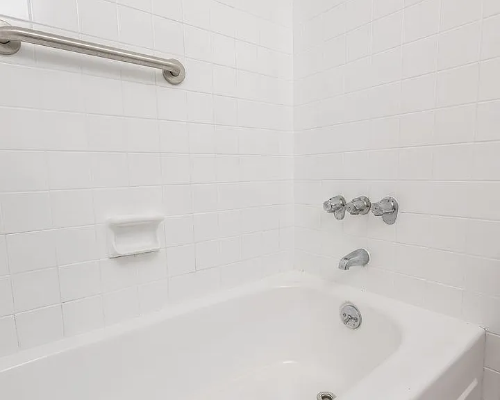 Bridgeview Apartments - Income Restricted to 50% MFI — Photo 26