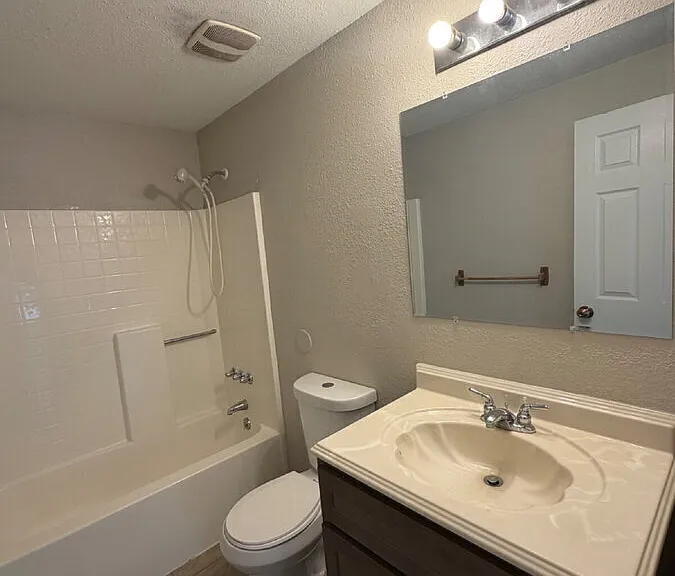 206 Kronos Dr #B — Photo 9