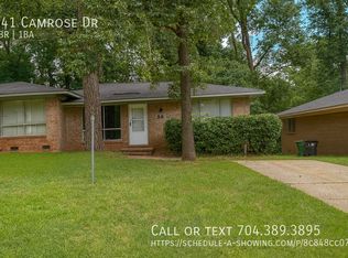 541 Camrose Dr, Charlotte, NC 28215